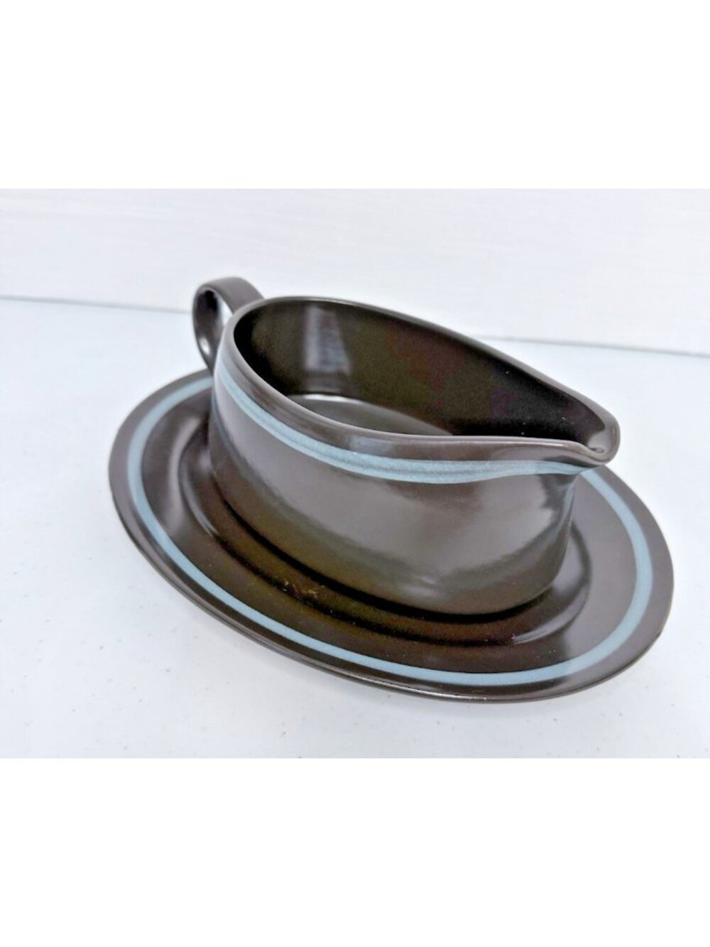Mikasa Majorca Monza 7504 Gravy Boat with Underplate Brown with Blue Stripe MCM